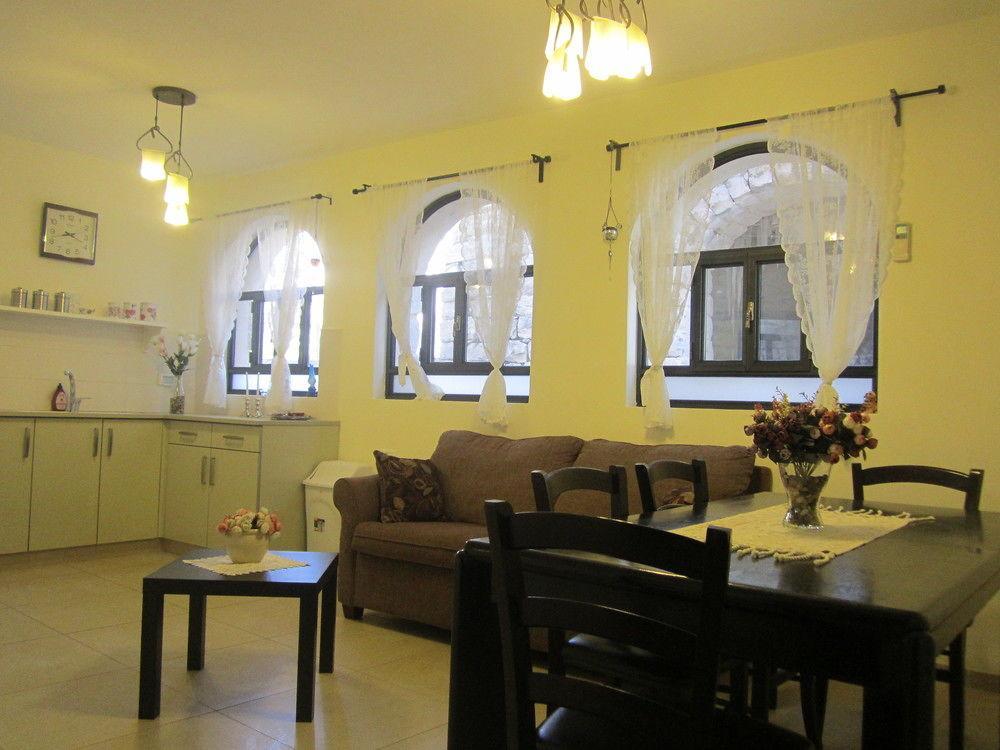 Nofesh Baatika Villa Safed Bagian luar foto