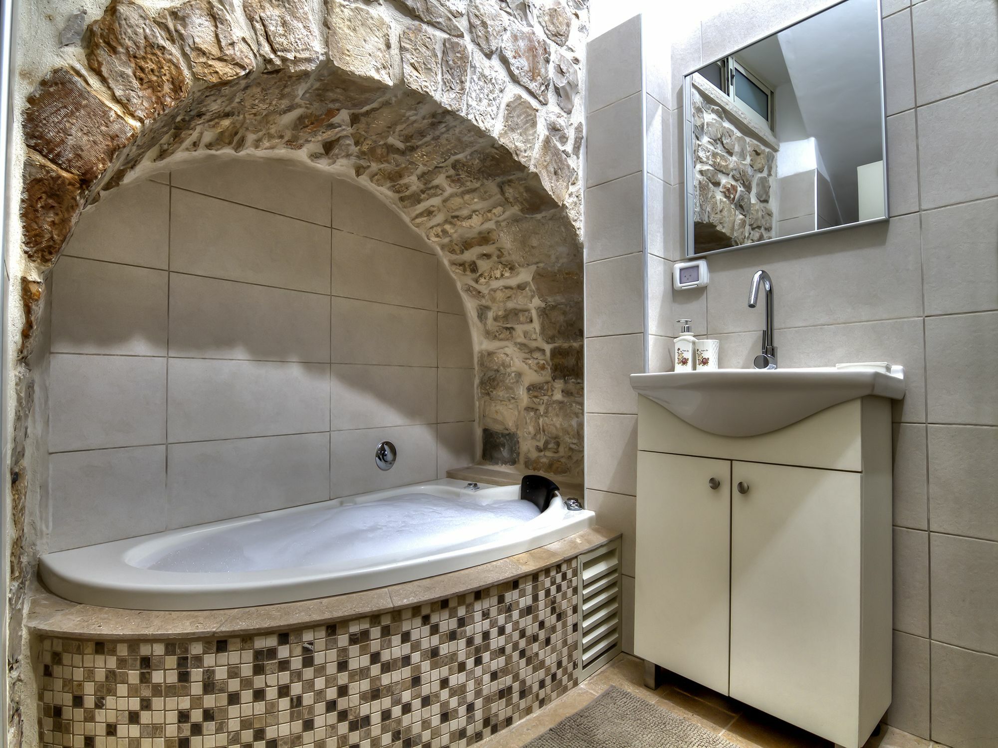Nofesh Baatika Villa Safed Bagian luar foto