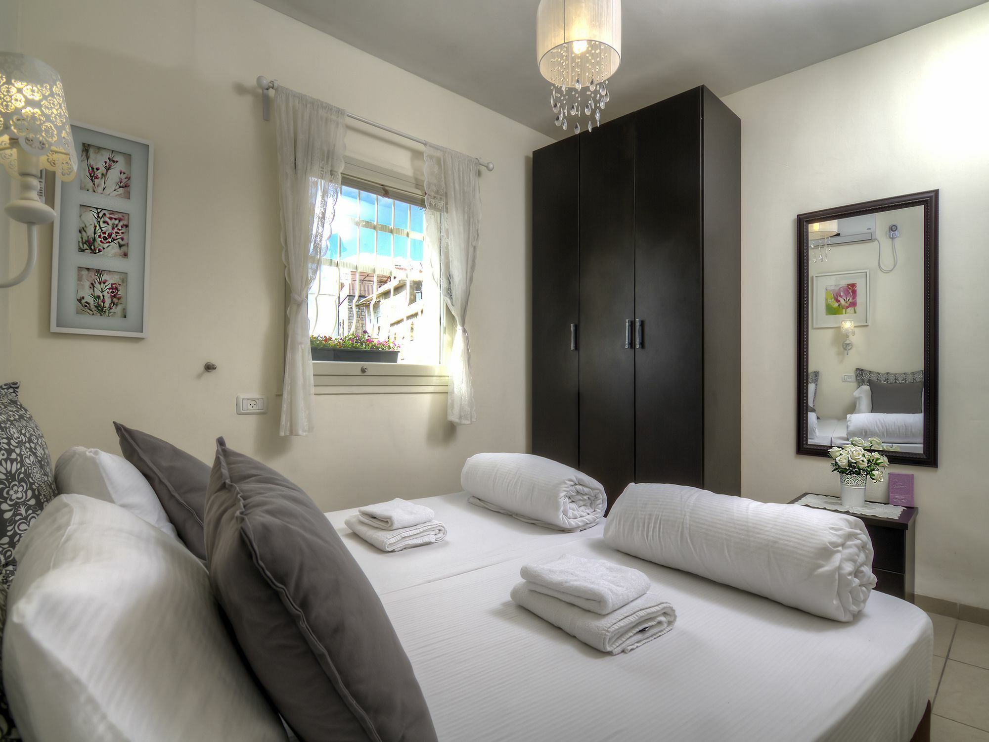 Nofesh Baatika Villa Safed Bagian luar foto