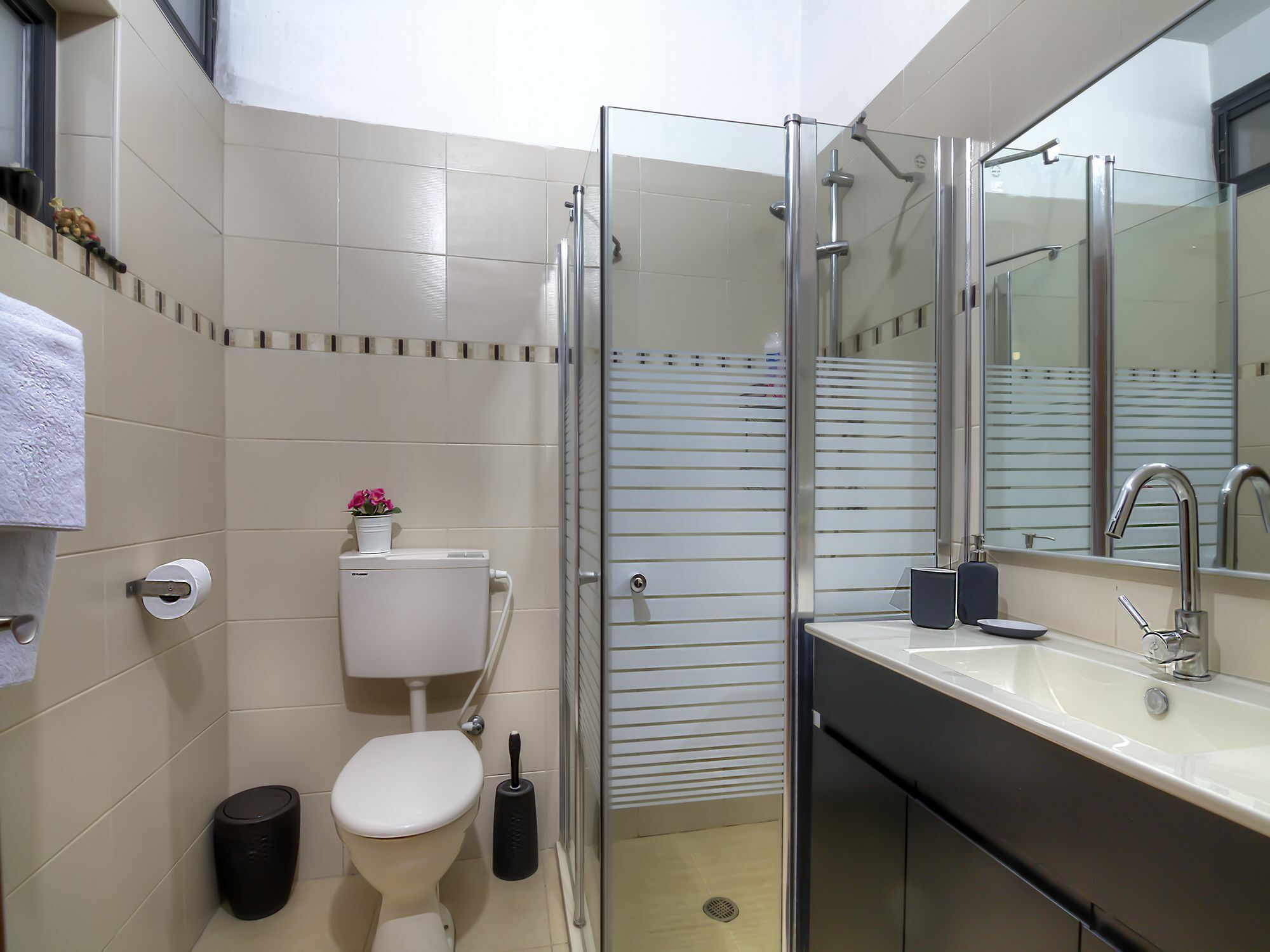 Nofesh Baatika Villa Safed Bagian luar foto